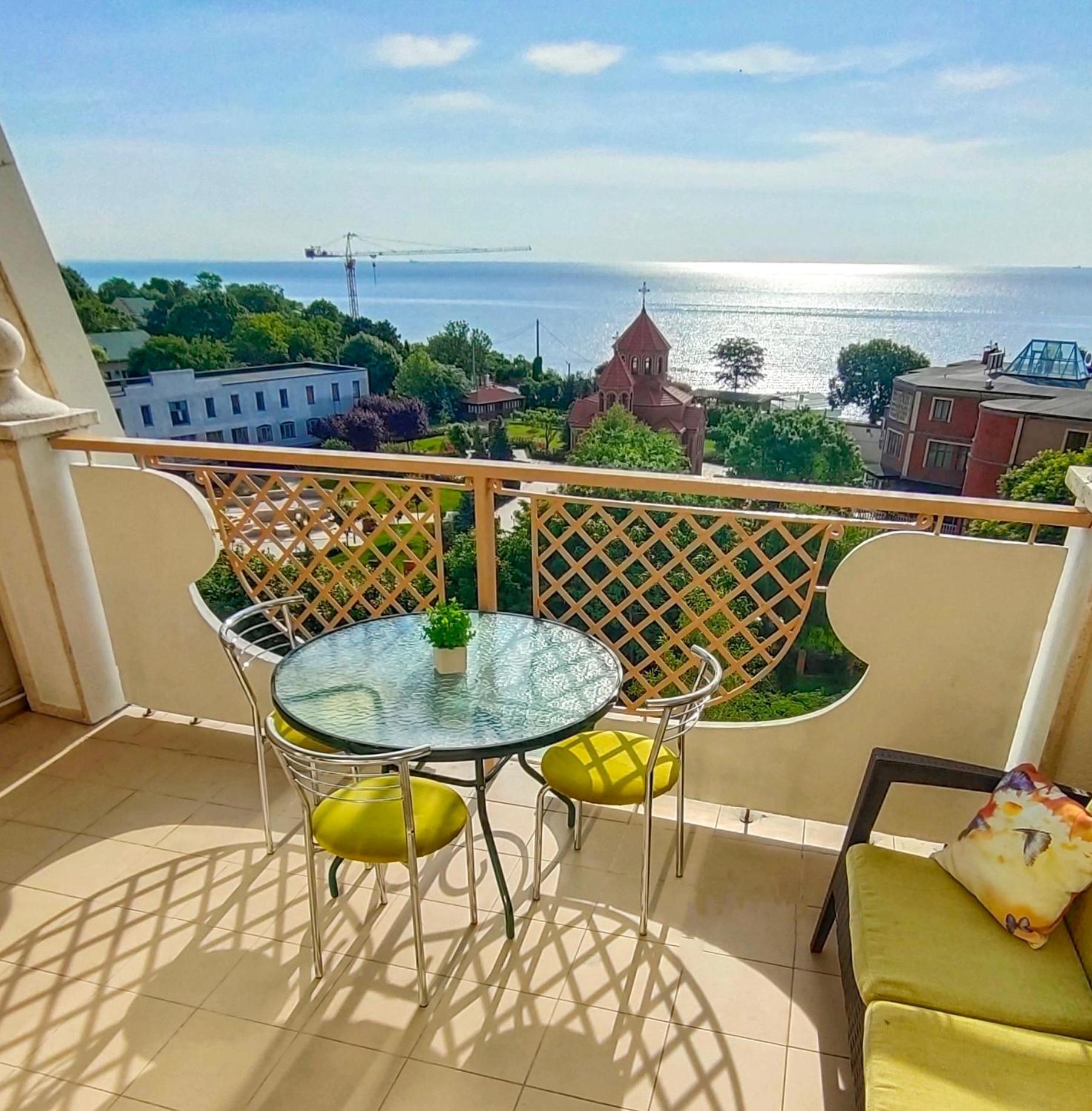Apartment In Arcadia Palace With Sea View! オデッサ エクステリア 写真