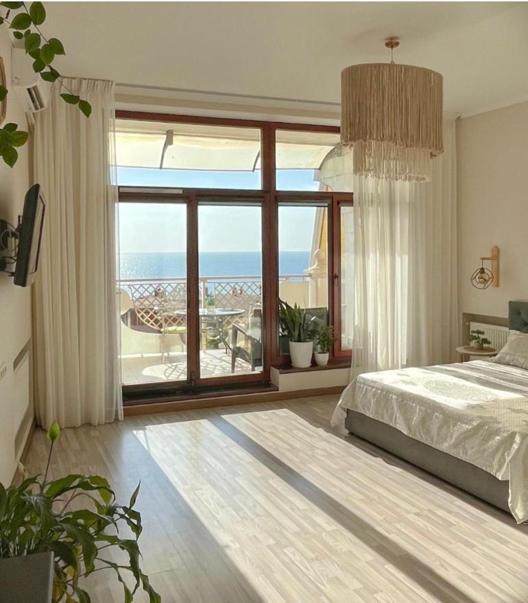 Apartment In Arcadia Palace With Sea View! オデッサ エクステリア 写真